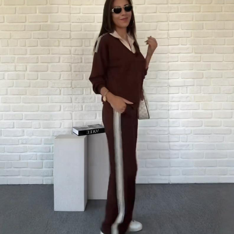 Damen-Set mit Langarm-Reversbluse und Hose